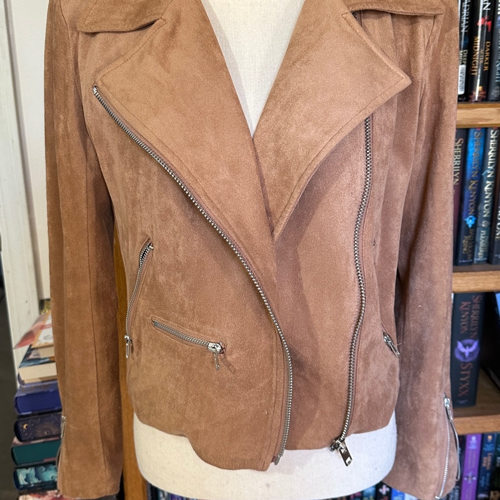 Vici Camel Leather Jacket With Silver Accents - image 1